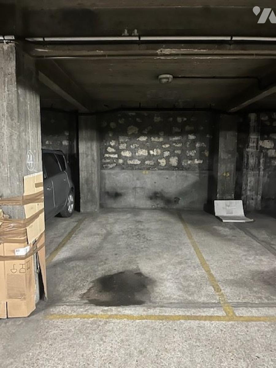Garage — Paris 14e Arrondissement