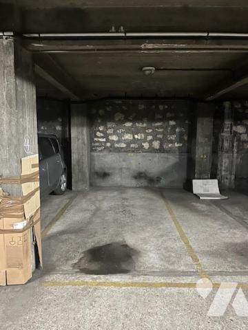 Garage — Paris 14e Arrondissement
