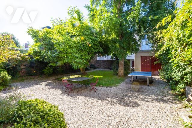 Maison 8 pièces 244 m² · à Rennes · 244 m² · 1 300 000 €