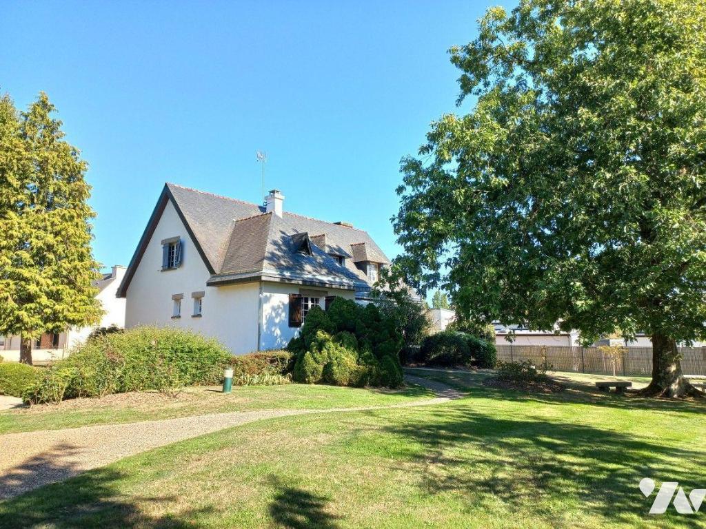 Maison 6 pièces 161 m² · à Liffré · 161 m² · 620 000 €