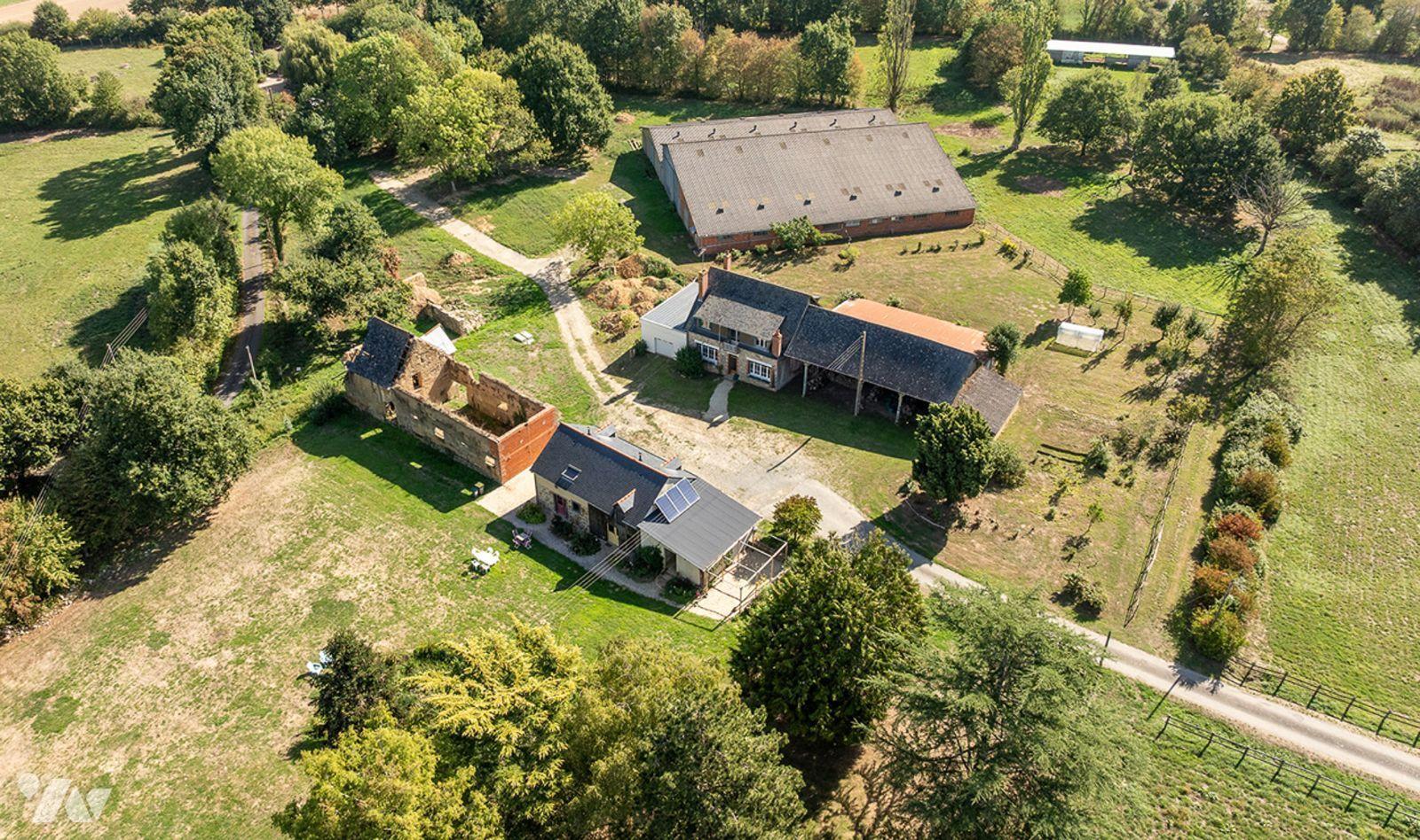 Maison 15 pièces 240 m² · à La Mézière · 240 m² · 684 000 €