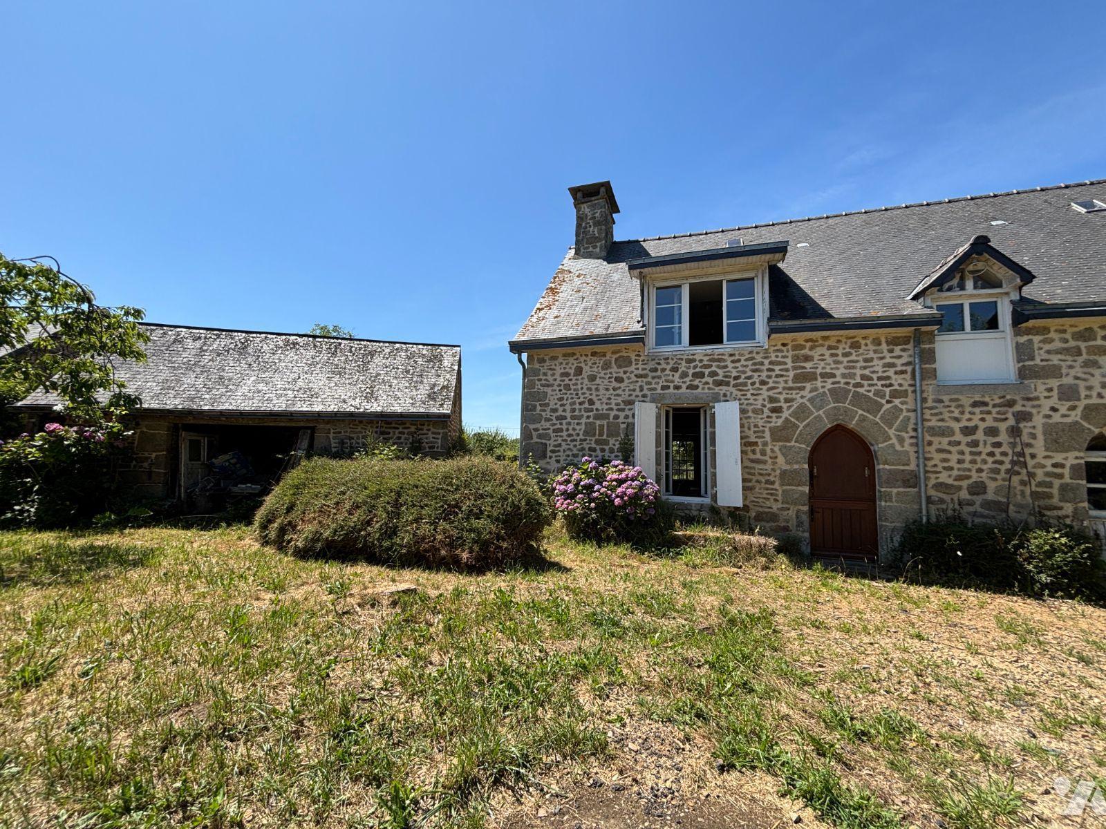 Maison 4 pièces 92 m² · à Larchamp · 92 m² · 85 000 €