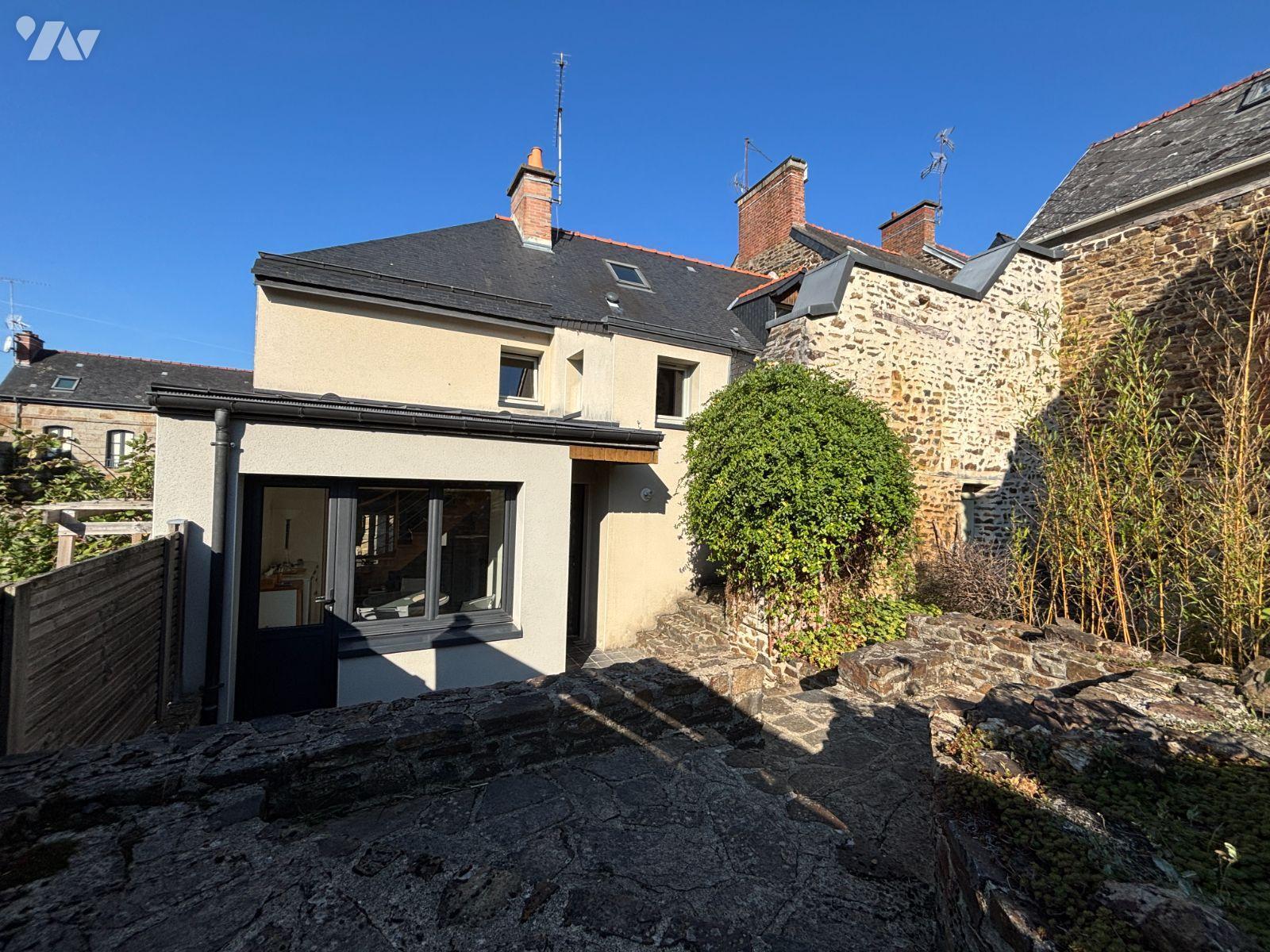 Maison 5 pièces 103 m² · à Fougères · 103 m² · 220 000 €