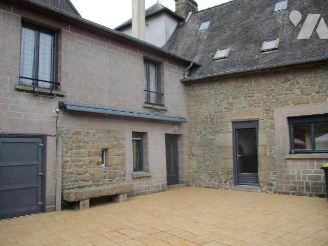 Maison 6 pièces 129 m² · à Saint-Germain-en-Coglès · 129 m² · 140 000 €