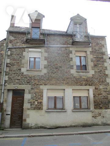 Immeuble 185 m² · à Fougères · 185 m² · 200 000 €