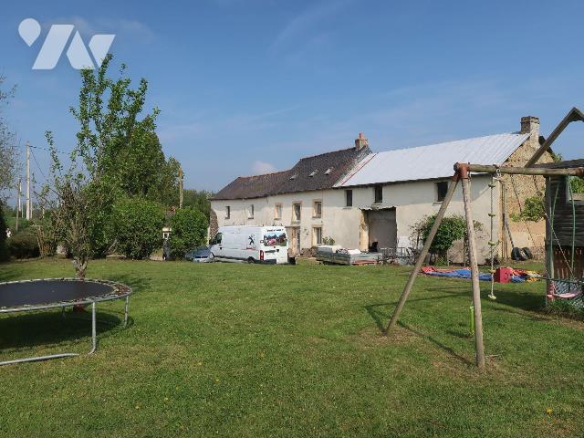 Maison 12 pièces 326 m² · à Iffendic · 326 m² · 250 000 €