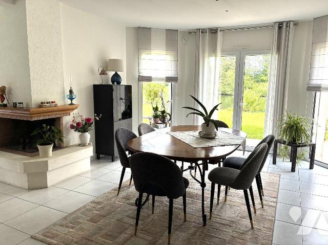Maison 7 pièces 195 m² · à Bruz · 195 m² · 640 000 €