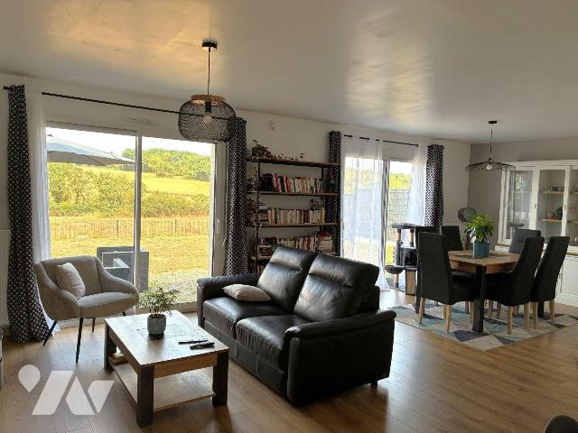 Maison 5 pièces 98 m² · à Lassy · 98 m² · 270 000 €