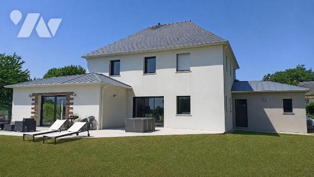Maison 7 pièces 190 m² · à Combourg · 190 m² · 460 000 €