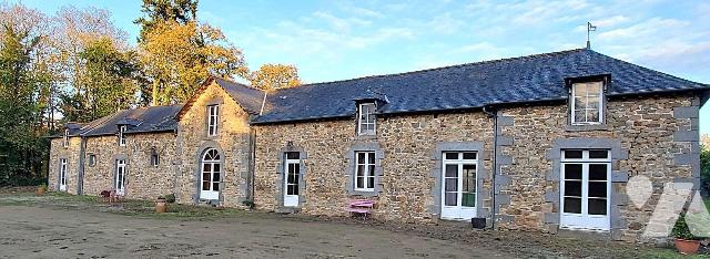 Maison 5 pièces 172 m² · à Combourg · 172 m² · 450 000 €