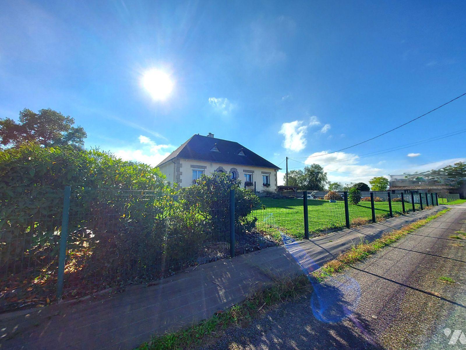 Maison 3 pièces 81 m² · à Val-Couesnon · 81 m² · 180 000 €