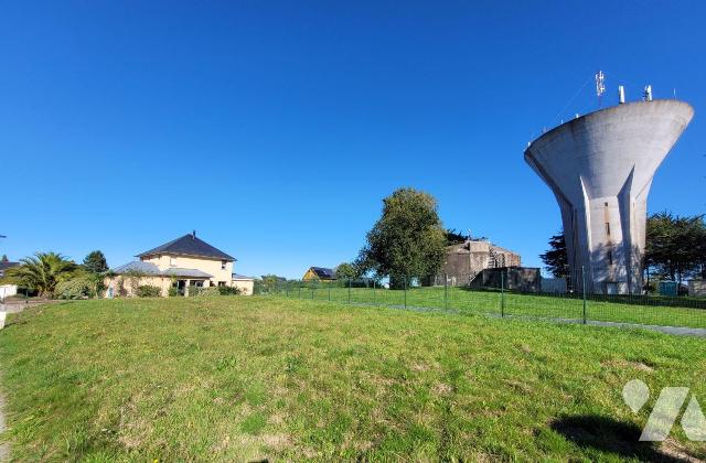 Terrain 548 m² · à Dinard · 548 m² · 240 000 €