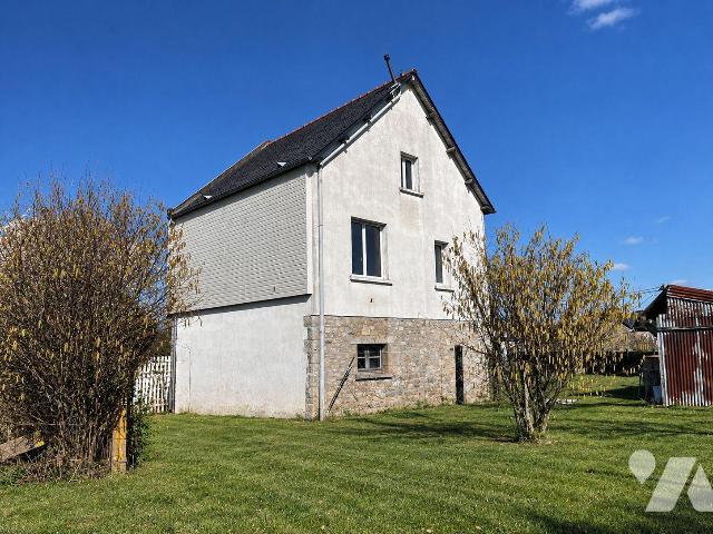 Maison 5 pièces 93 m² · à Pleine-Fougères · 93 m² · 90 000 €