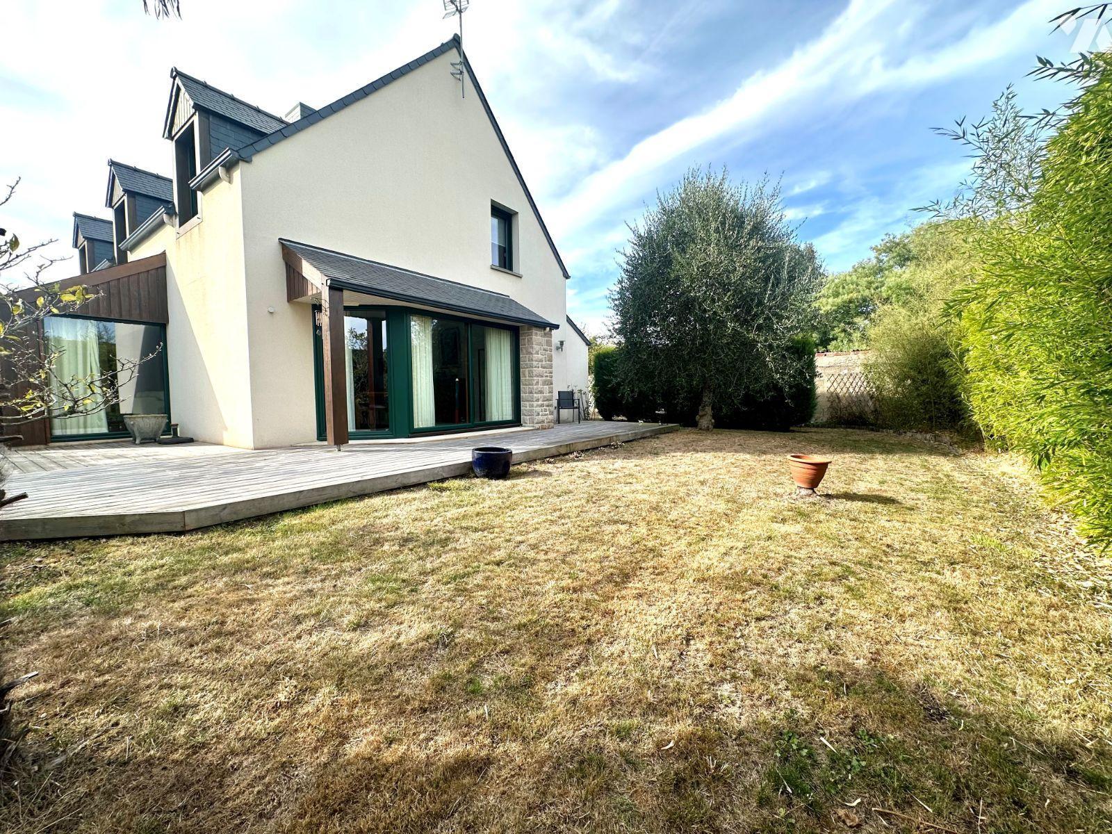 Maison 8 pièces 242 m² · à Dinard · 242 m² · 980 000 €