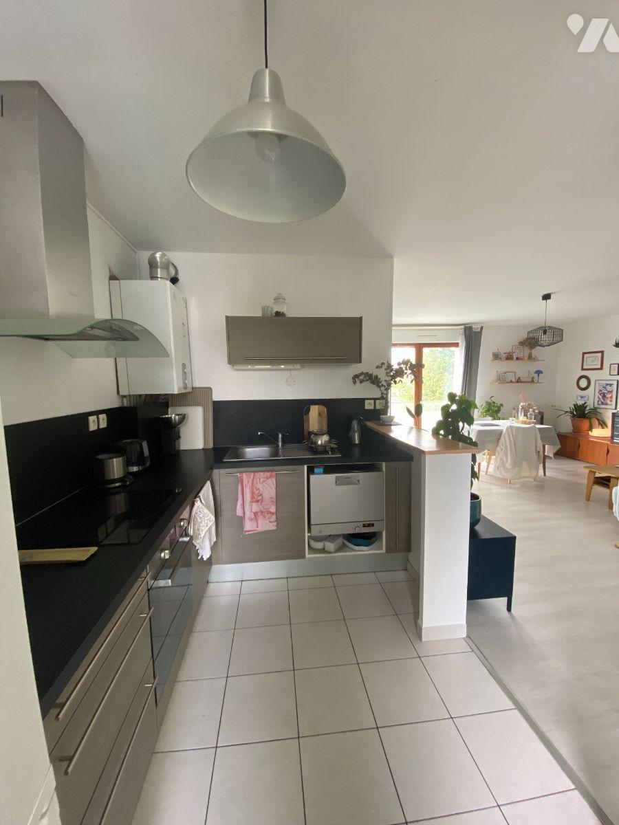 Appartement 3 pièces 64 m² · à Saint-Jacques-de-la-Lande · 64 m² · 190 000 €