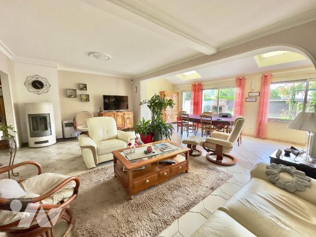Maison 5 pièces 127 m² · à Vern-sur-Seiche · 127 m² · 270 000 €