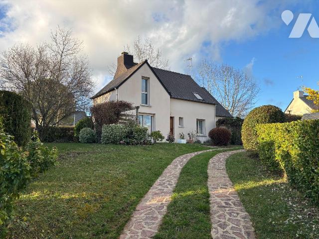 Maison 6 pièces 108 m² · à Saint-Erblon · 108 m² · 325 000 €