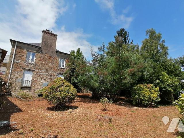Immeuble 321 m² · à Bain-de-Bretagne · 321 m² · 300 000 €