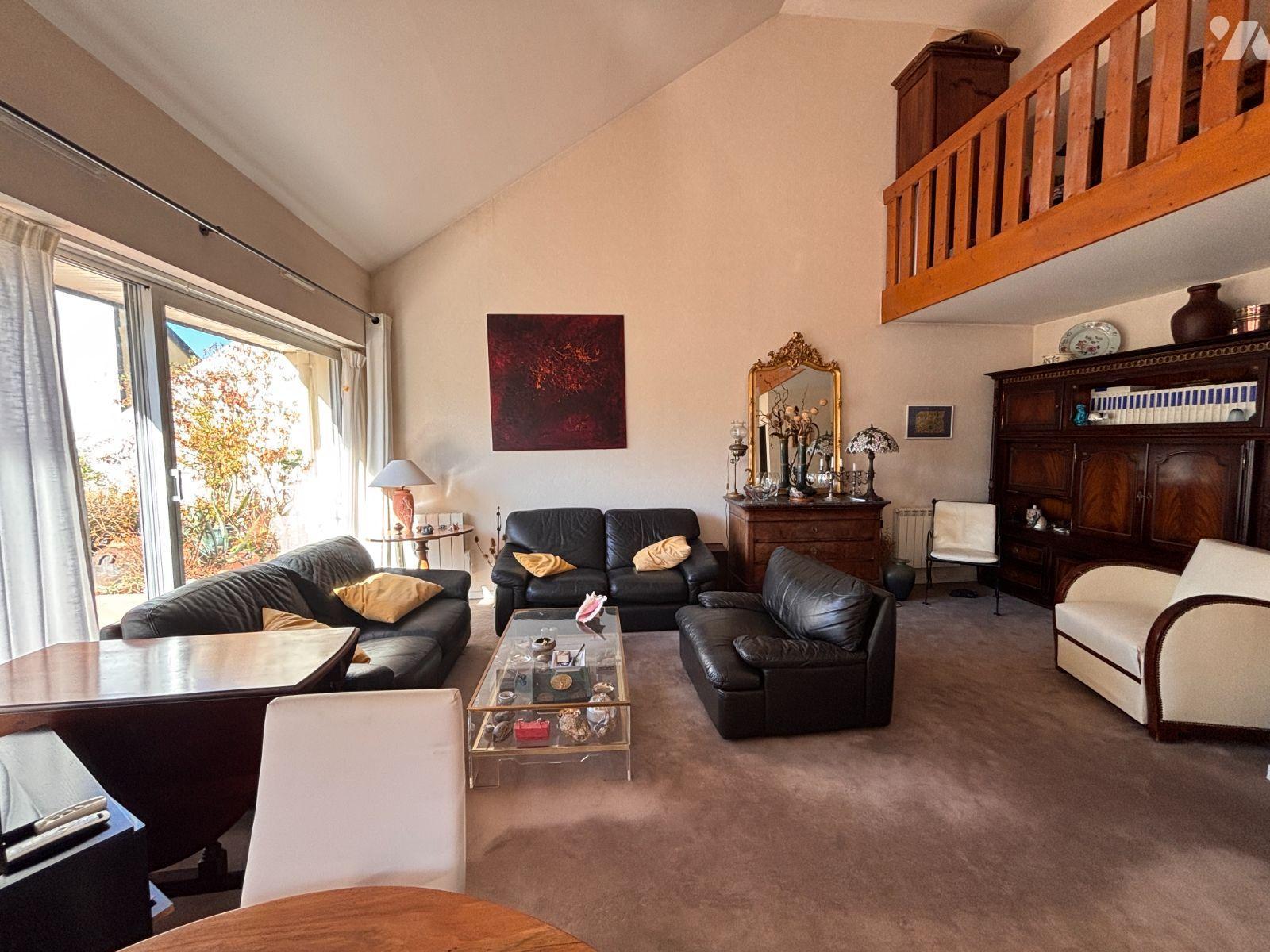 Appartement 5 pièces 130 m² · à Rennes · 130 m² · 380 000 €