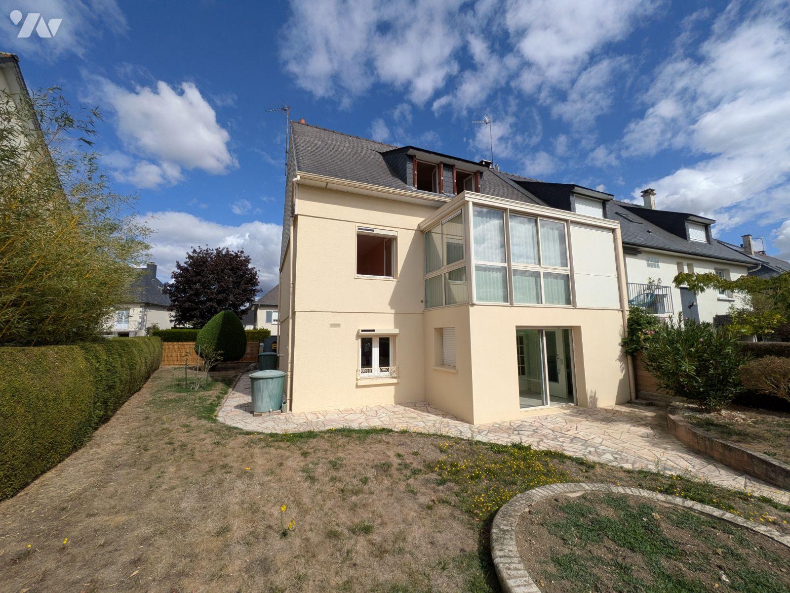Maison 5 pièces 105 m² · à Saint-Erblon · 105 m² · 250 000 €