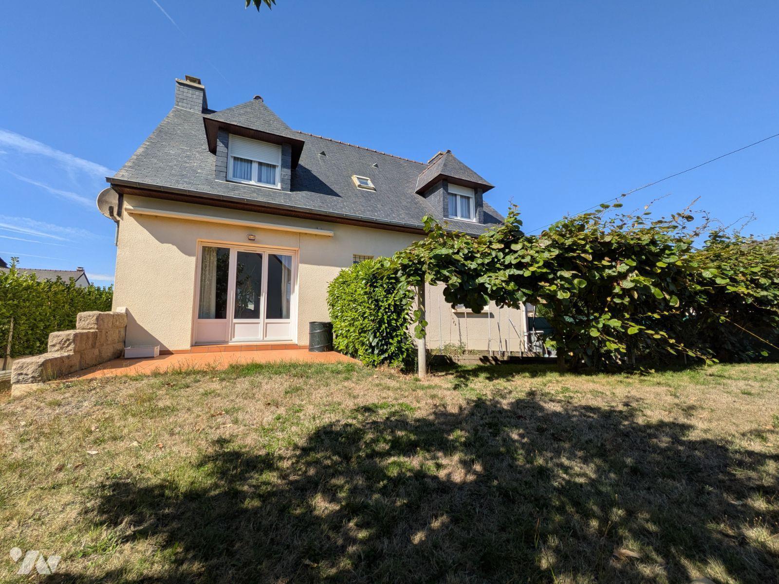 Maison 2 pièces 133 m² · à Chartres-de-Bretagne · 133 m² · 325 000 €