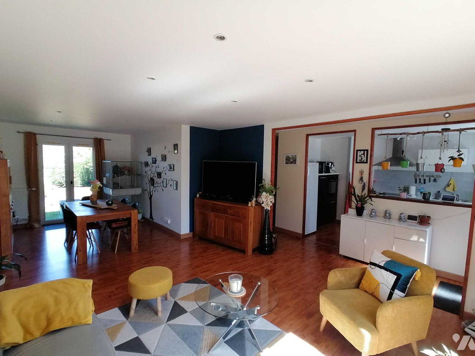 Maison 4 pièces 82 m² · à Crevin · 82 m² · 230 000 €