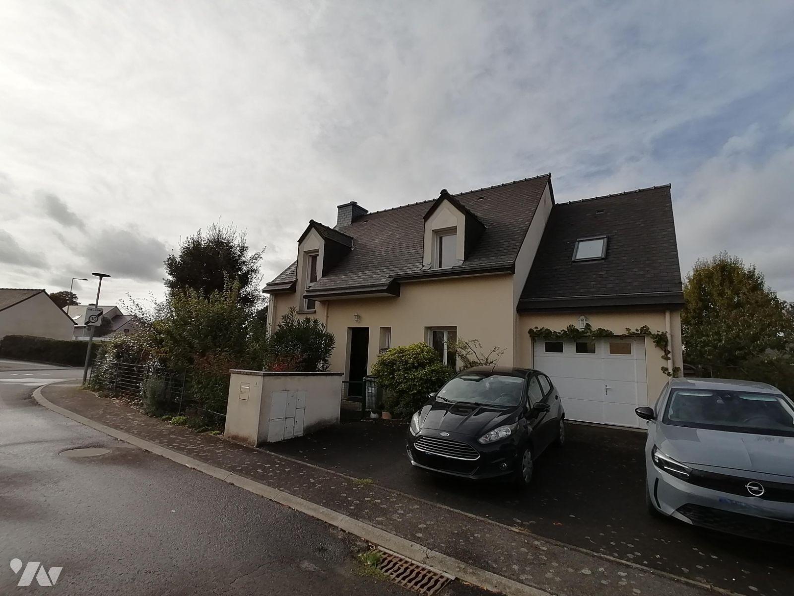 Maison 6 pièces 98 m² · à Saint-Méen-le-Grand · 98 m² · 240 000 €
