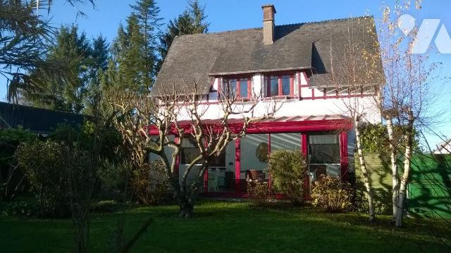 Maison 6 pièces 123 m² · à Étrelles · 123 m² · 240 000 €