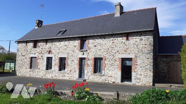 Maison 7 pièces 174 m² · à Champeaux · 174 m² · 1 015 €/mois