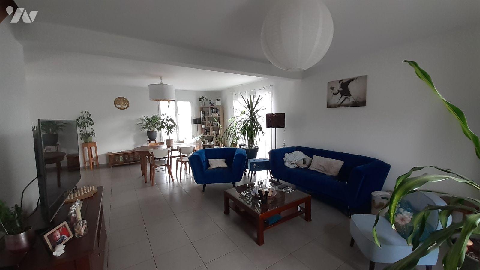 Maison 6 pièces 117 m² · à Montreuil-sous-Pérouse · 117 m² · 1 050 €/mois