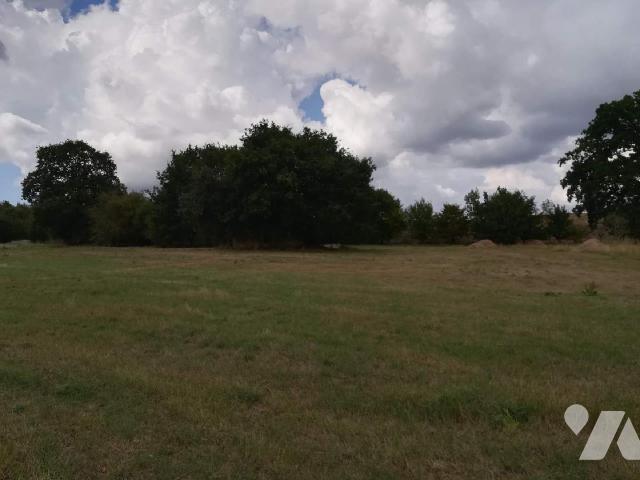 Terrain — Saint-Aubin-du-Cormier