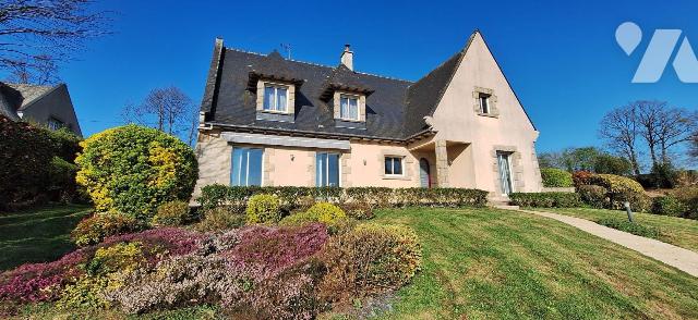 Maison 239m² — Gosné