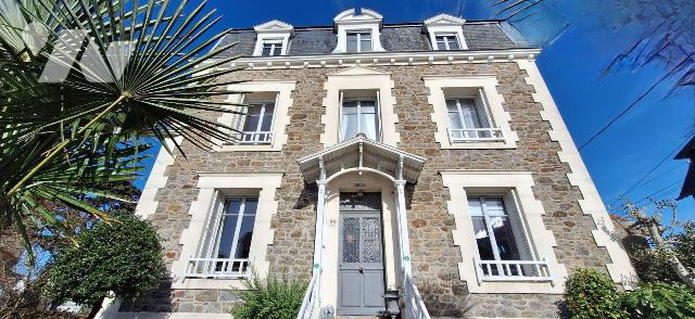Maison 14 pièces 222 m² · à Dinard · 222 m² · 1 390 000 €