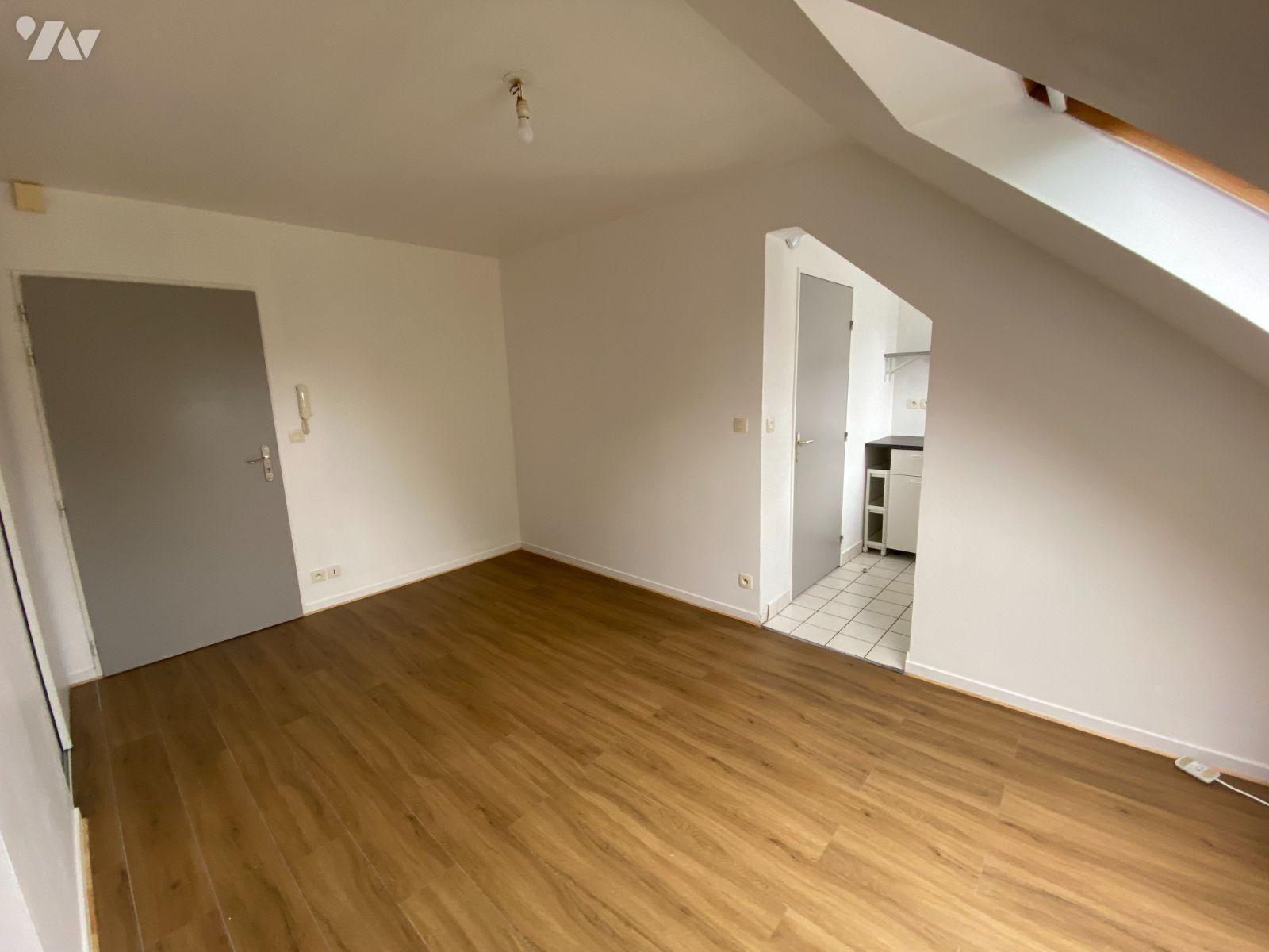 LOCATION appartement-ROMILLE (35)