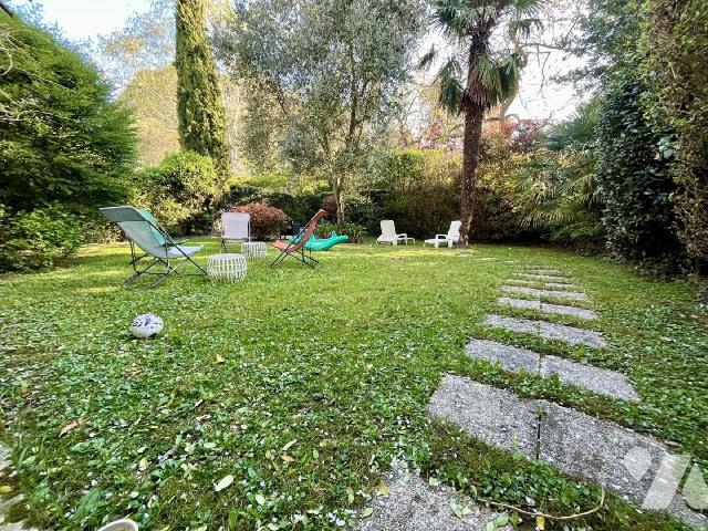 Maison 9 pièces 233 m² · à Rennes · 233 m² · 970 000 €