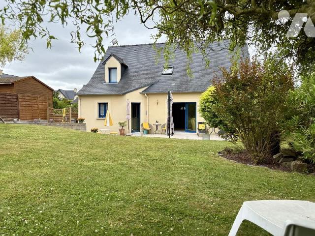 Maison 5 pièces 125 m² · à Saint-Père-Marc-en-Poulet · 125 m² · 415 000 €