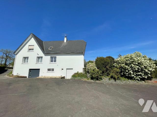 Maison 12 pièces 253 m² · à Vitré · 253 m² · 375 000 €