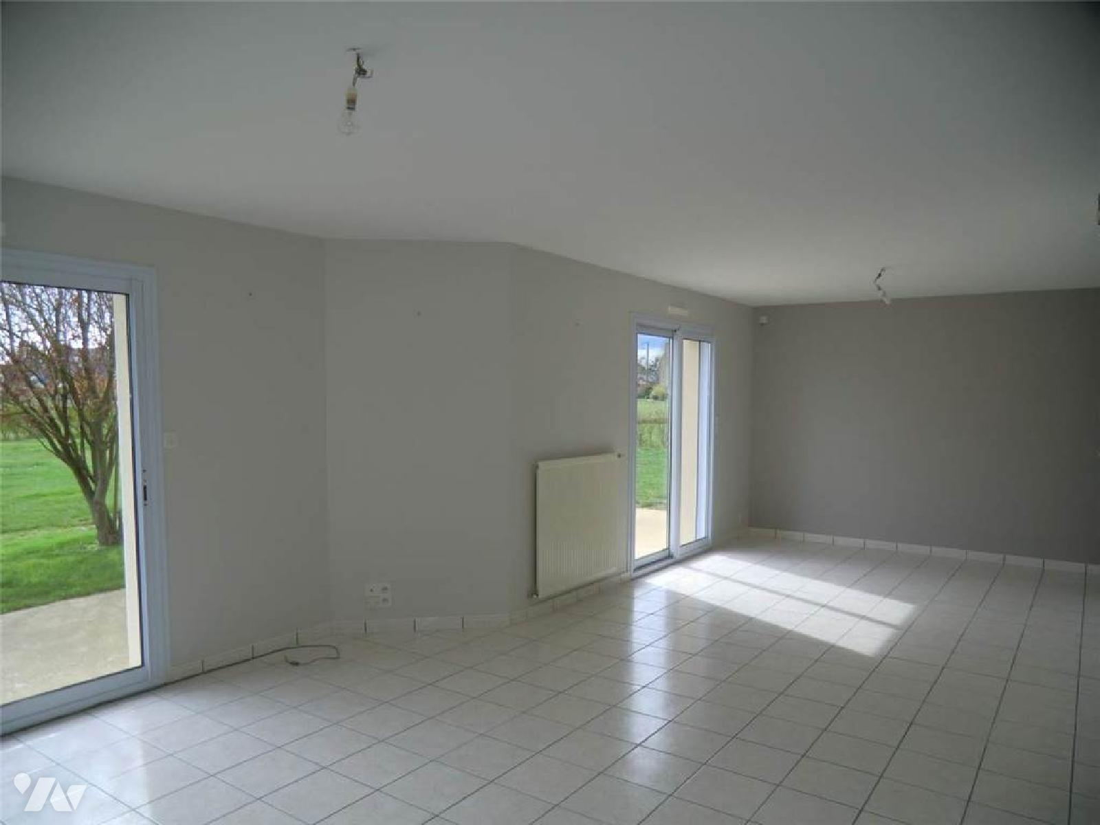 LOCATION maison-ST VINCENT SUR OUST (56)