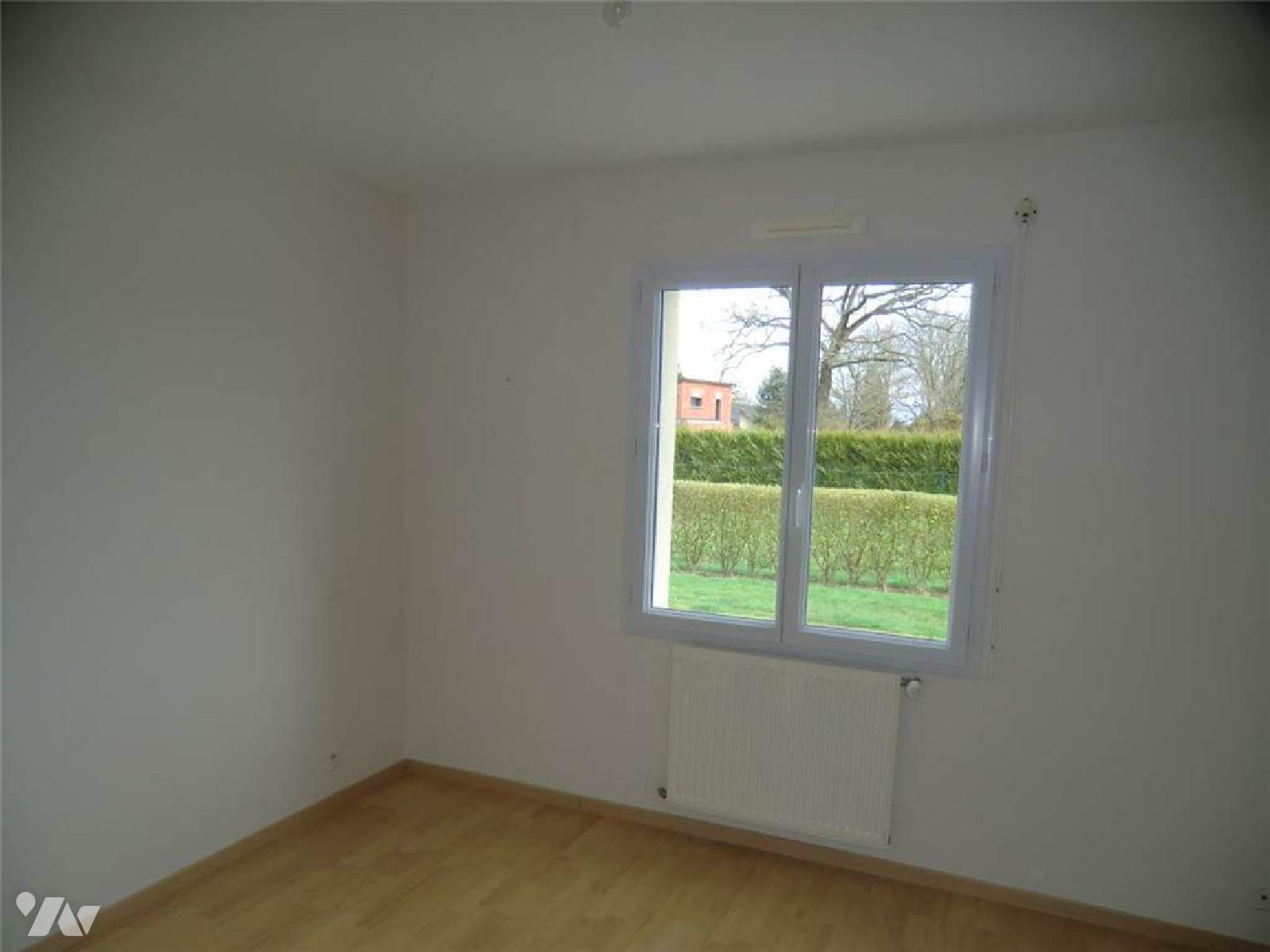 LOCATION maison-ST VINCENT SUR OUST (56)