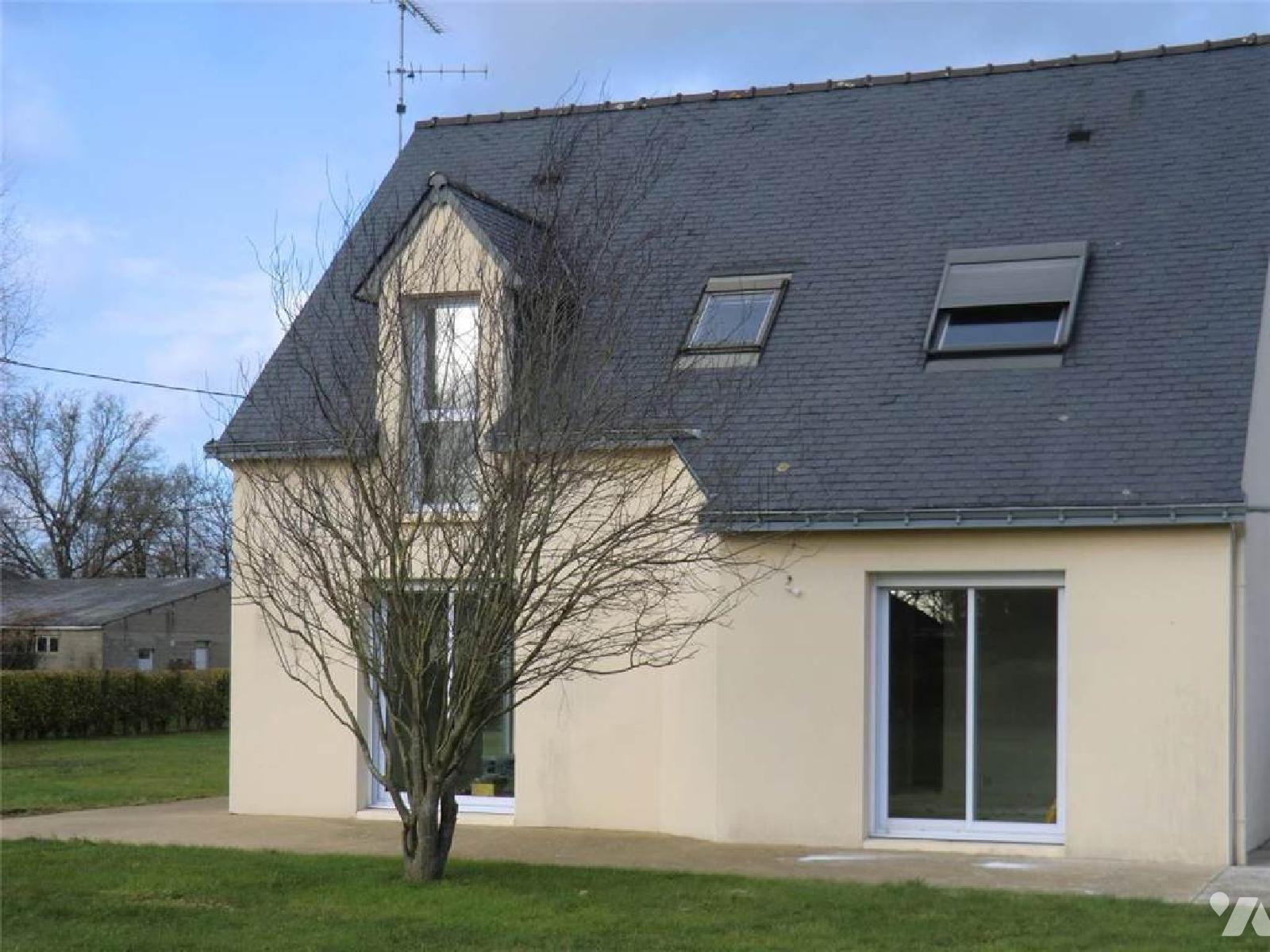 LOCATION maison-ST VINCENT SUR OUST (56)