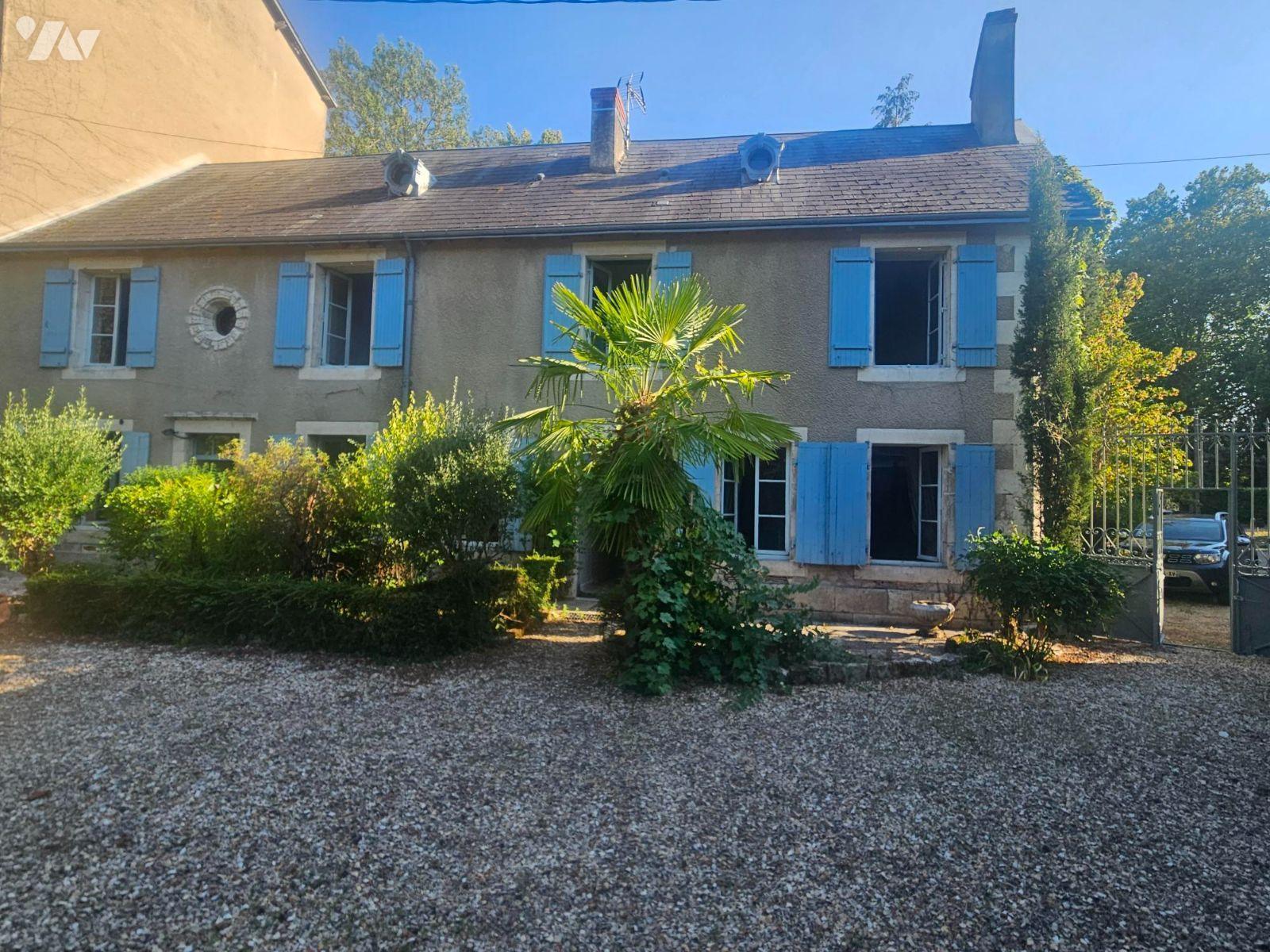 Maison 480 m² · à Châteauroux · 480 m² · 420 000 €