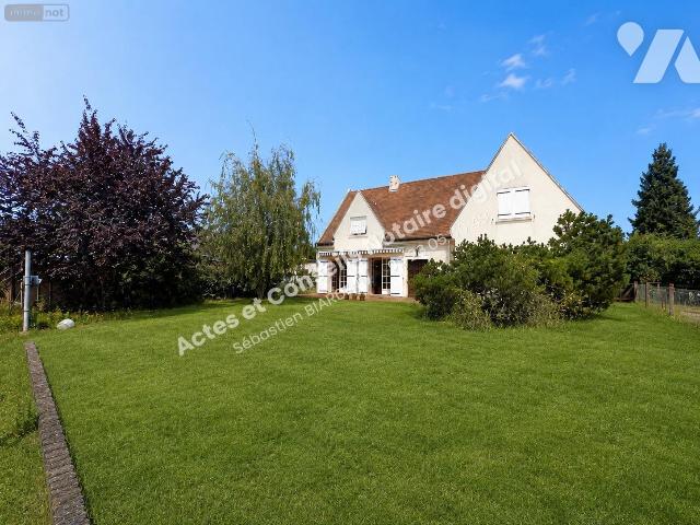 Maison 8 pièces 170 m² · à Chinon · 170 m² · 265 000 €
