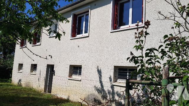Maison 6 pièces 91 m² · à Gièvres · 91 m² · 85 000 €