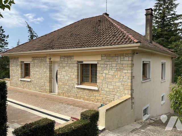 Maison 6 pièces 180 m² · à Gourdon · 180 m² · 250 000 €