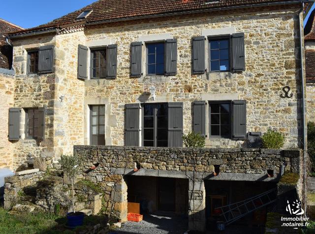 Vente - Maison - Figeac - 125.00m² - 5 pièces - Ref : 46055/MAIS/897