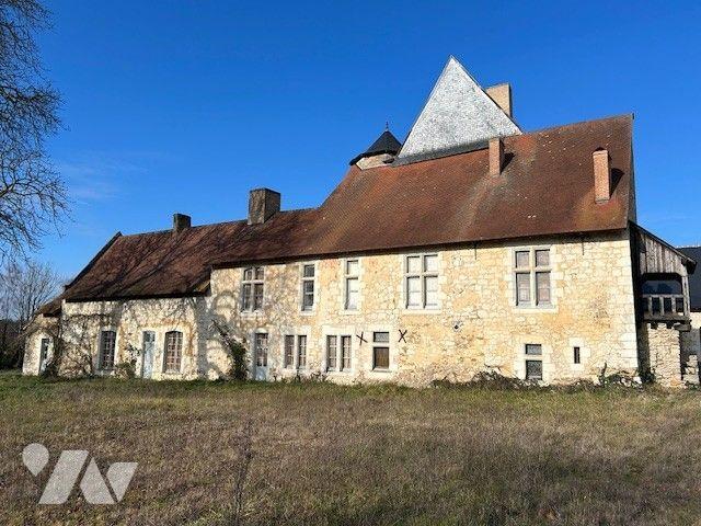 Maison 14 pièces 415 m² · à Baugé-en-Anjou · 415 m² · 580 000 €