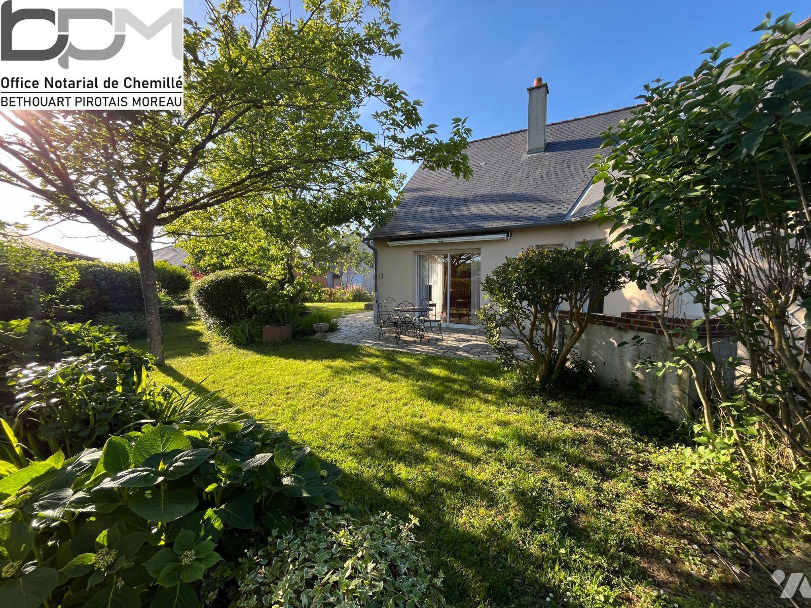 Maison 5 pièces 105 m² · à Chemillé-en-Anjou · 105 m² · 240 000 €