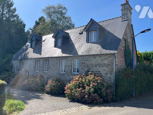Maison 8 pièces 164 m² · à Sourdeval · 164 m² · 185 000 €
