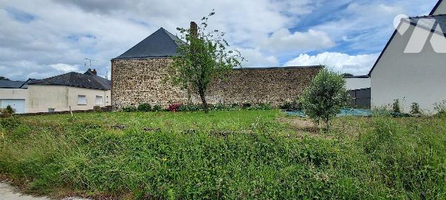 Terrain 348 m² · à Astillé · 348 m² · 25 000 €