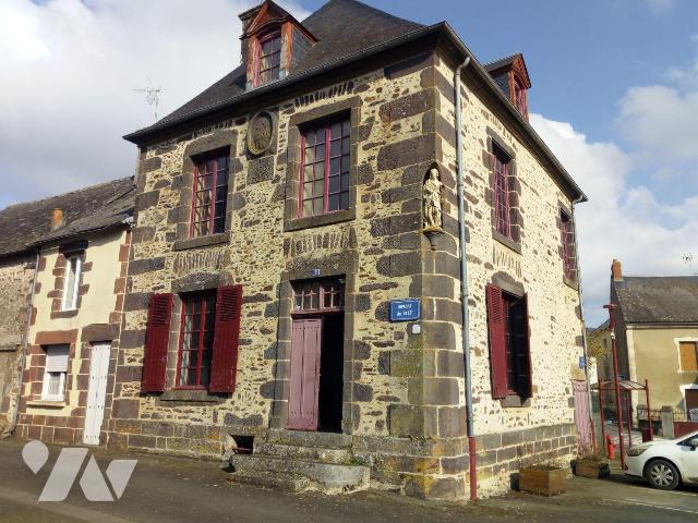 Maison 5 pièces 123 m² · à Saint-Paul-le-Gaultier · 123 m² · 137 000 €